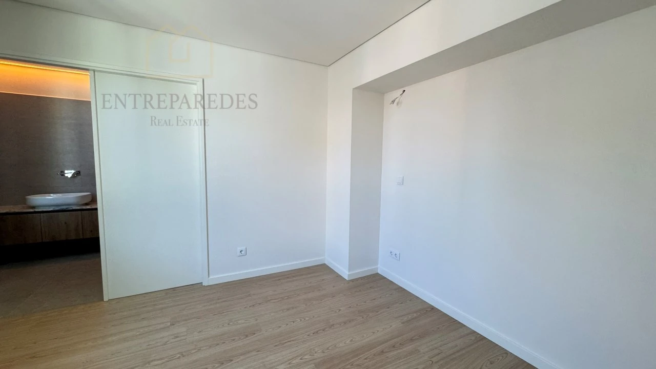 Apartamento T2 para Venda em Cedofeita, Santo Ildefonso, Sé, Miragaia, São Nicolau e Vitória Foto 20
