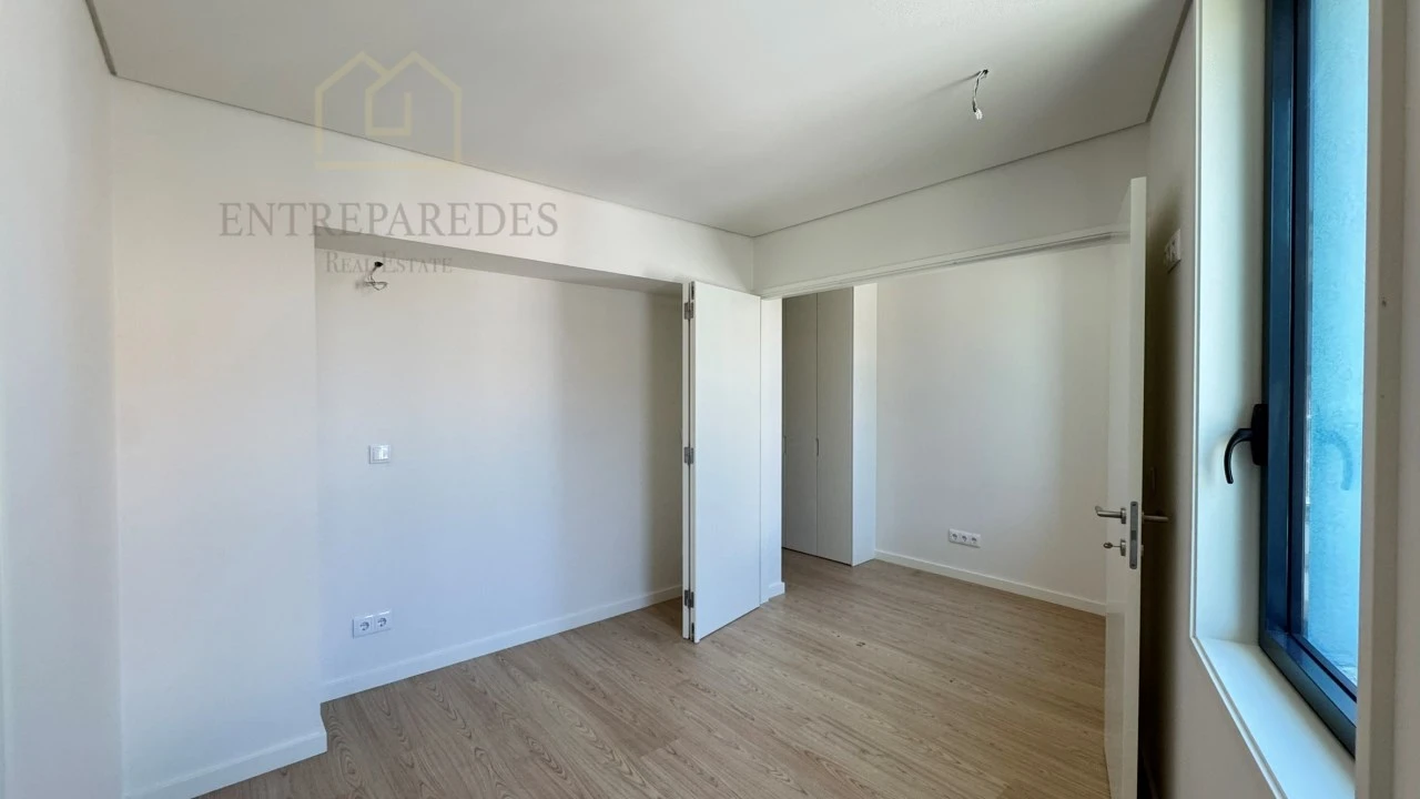 Apartamento T2 para Venda em Cedofeita, Santo Ildefonso, Sé, Miragaia, São Nicolau e Vitória Foto 23