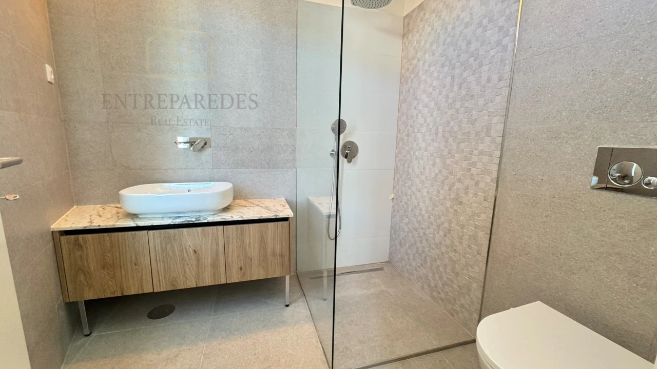 Apartamento T2 para Venda em Cedofeita, Santo Ildefonso, Sé, Miragaia, São Nicolau e Vitória Foto 26