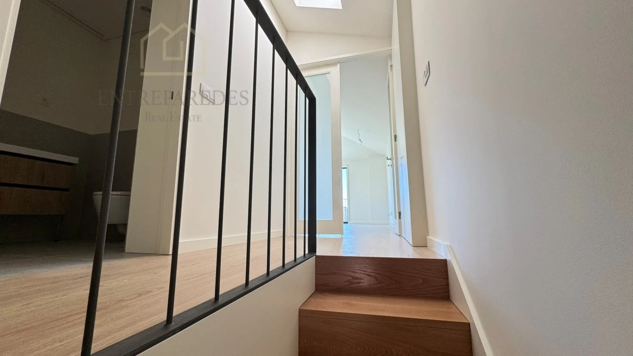 Apartamento T2 para Venda em Cedofeita, Santo Ildefonso, Sé, Miragaia, São Nicolau e Vitória Foto 33
