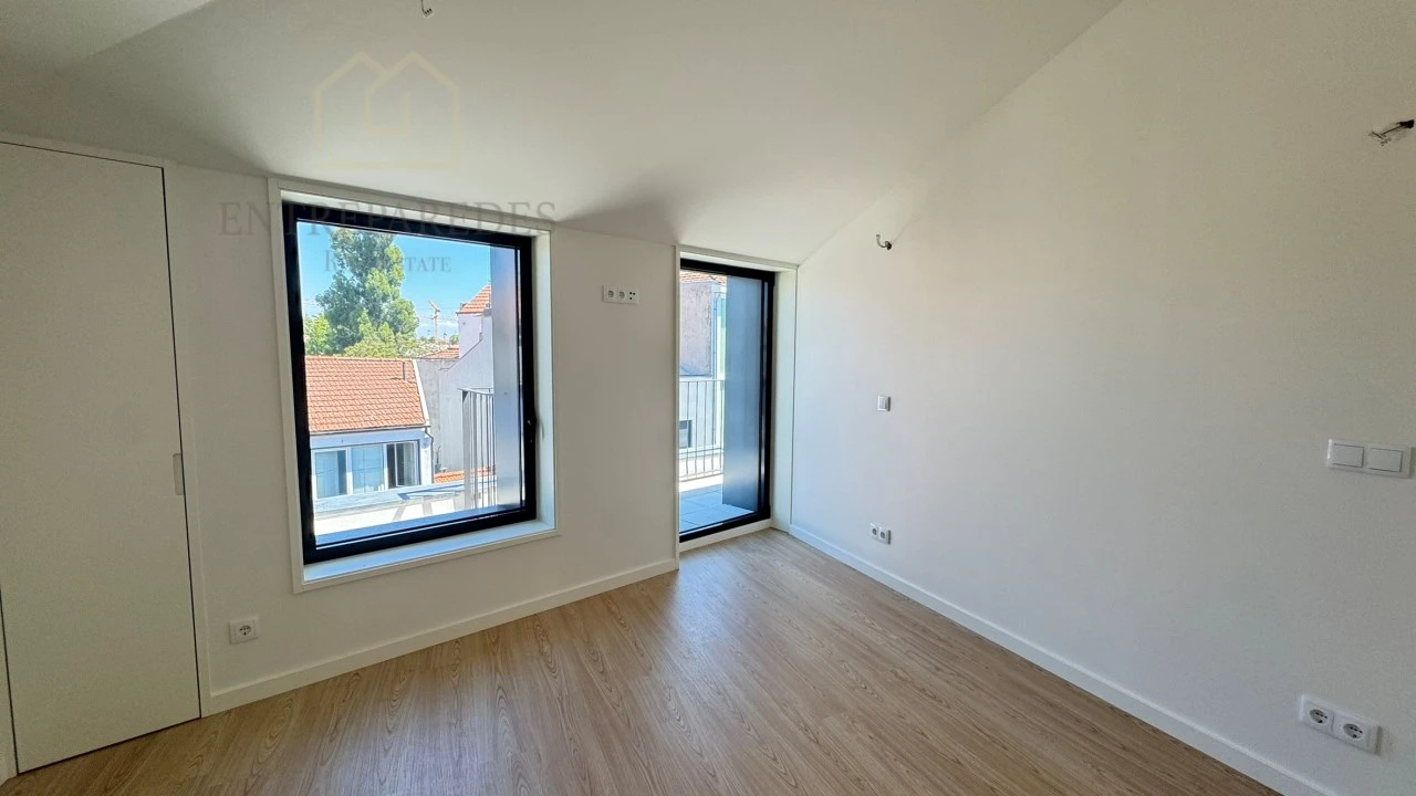 Apartamento T2 para Venda em Cedofeita, Santo Ildefonso, Sé, Miragaia, São Nicolau e Vitória Foto 40