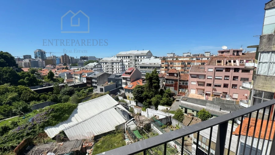 Apartamento T2 para Venda em Cedofeita, Santo Ildefonso, Sé, Miragaia, São Nicolau e Vitória Foto 6