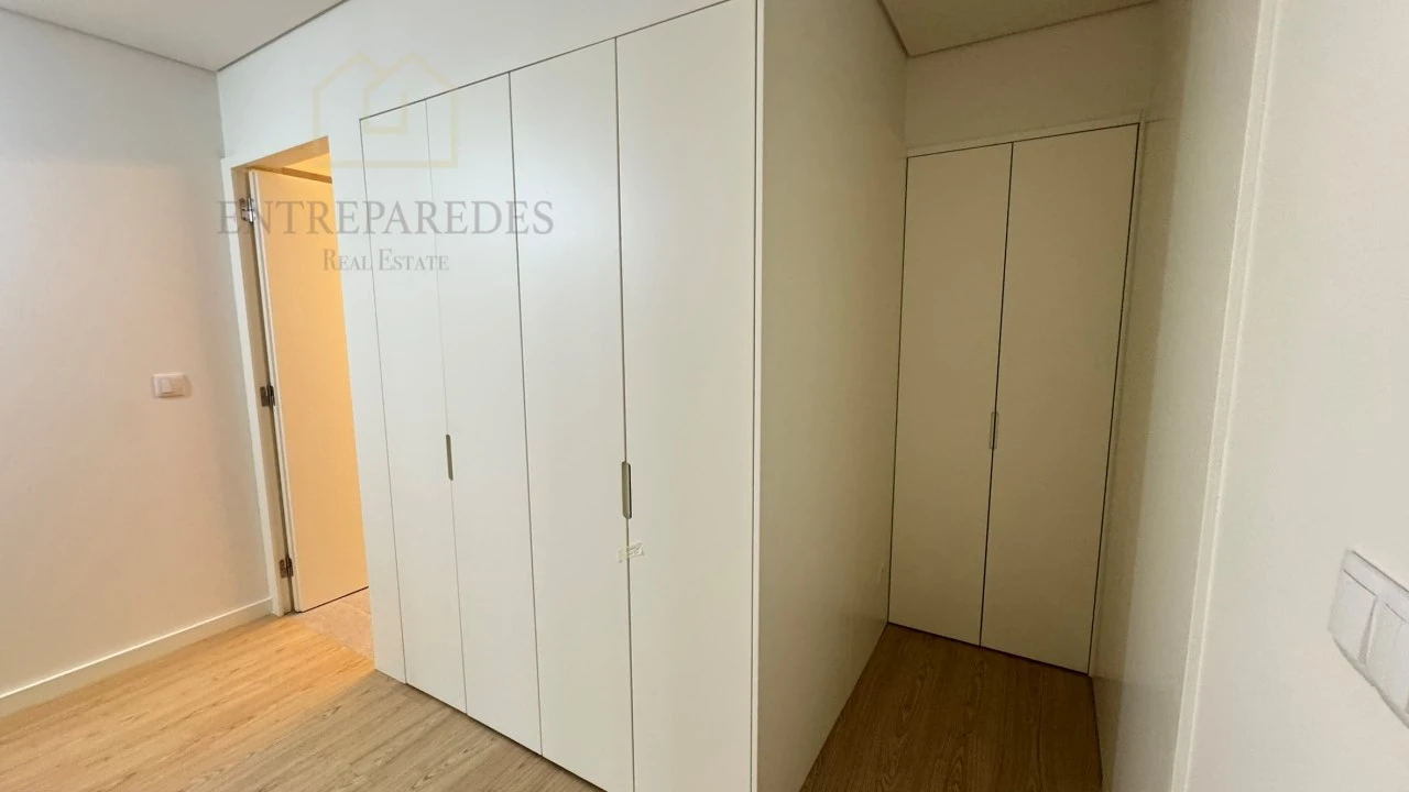 Apartamento T1 para Venda em Lordelo do Ouro e Massarelos Foto 18