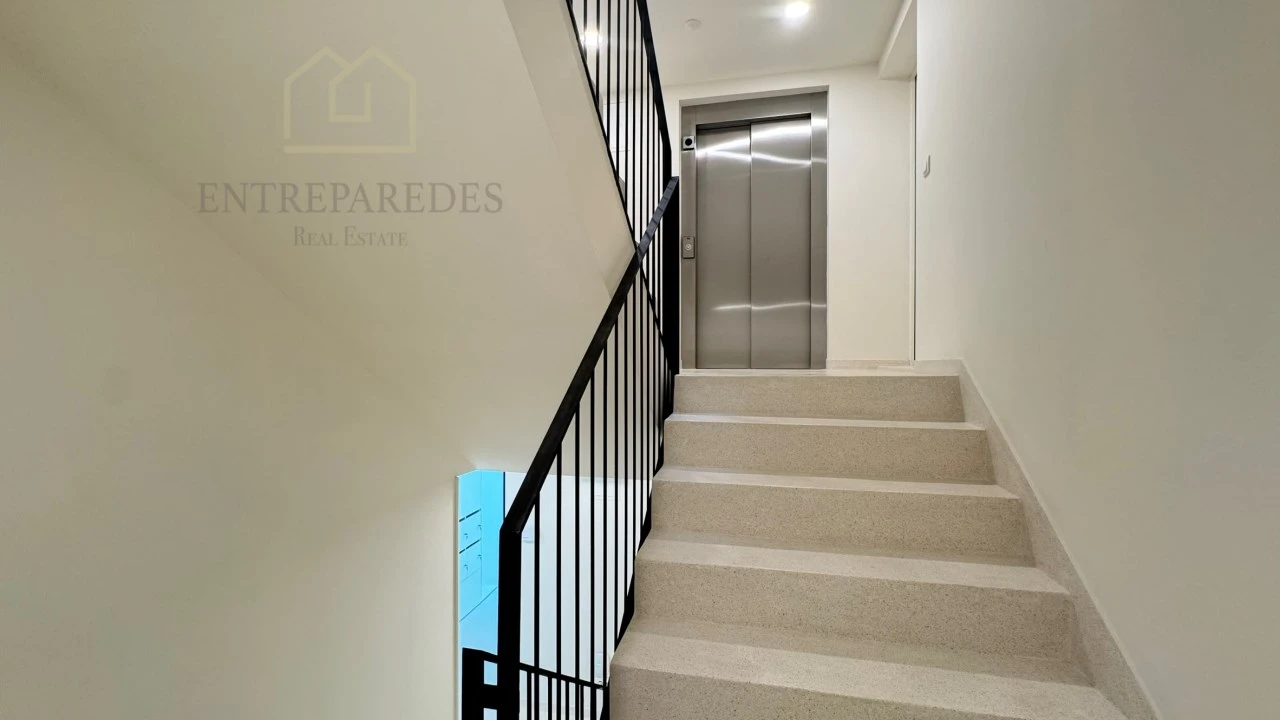 Apartamento T1 para Venda em Lordelo do Ouro e Massarelos Foto 20