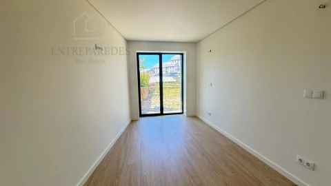 Apartamento T1 para Venda em Lordelo do Ouro e Massarelos
