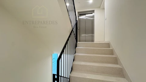 Apartamento T1 para Venda em Lordelo do Ouro e Massarelos