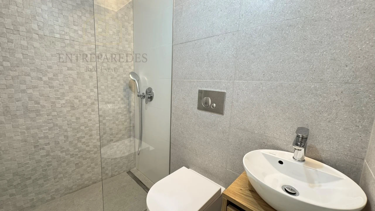 Apartamento T2 para Venda em Cedofeita, Santo Ildefonso, Sé, Miragaia, São Nicolau e Vitória Foto 10