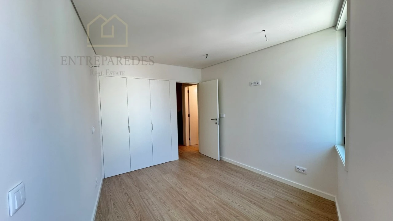 Apartamento T2 para Venda em Cedofeita, Santo Ildefonso, Sé, Miragaia, São Nicolau e Vitória Foto 11