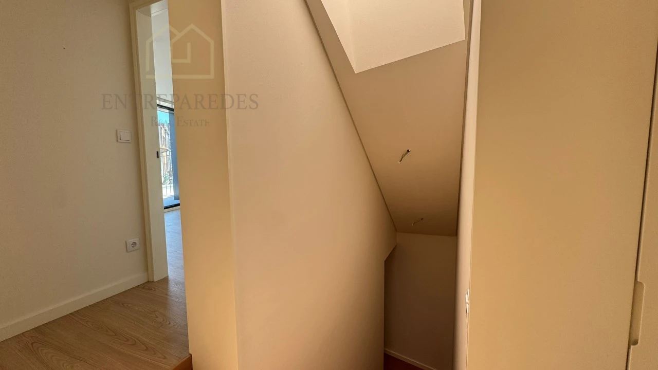 Apartamento T2 para Venda em Cedofeita, Santo Ildefonso, Sé, Miragaia, São Nicolau e Vitória Foto 16