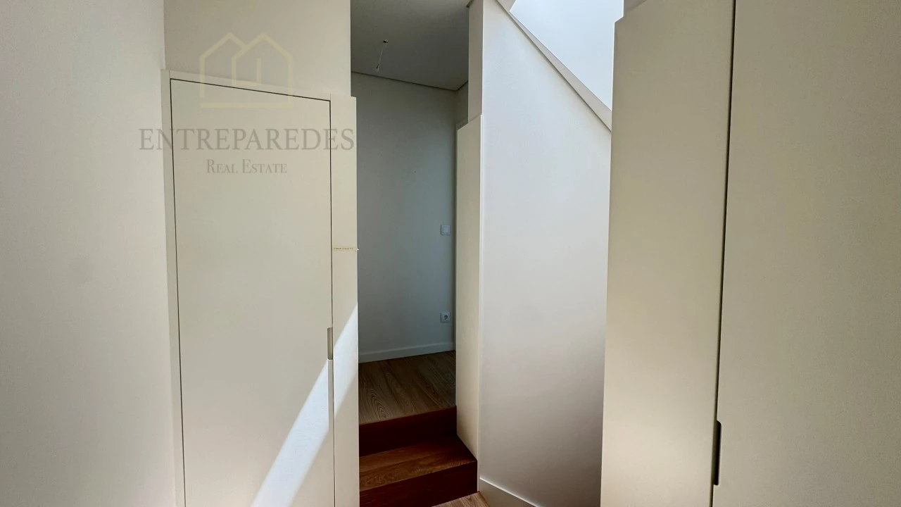 Apartamento T2 para Venda em Cedofeita, Santo Ildefonso, Sé, Miragaia, São Nicolau e Vitória Foto 17