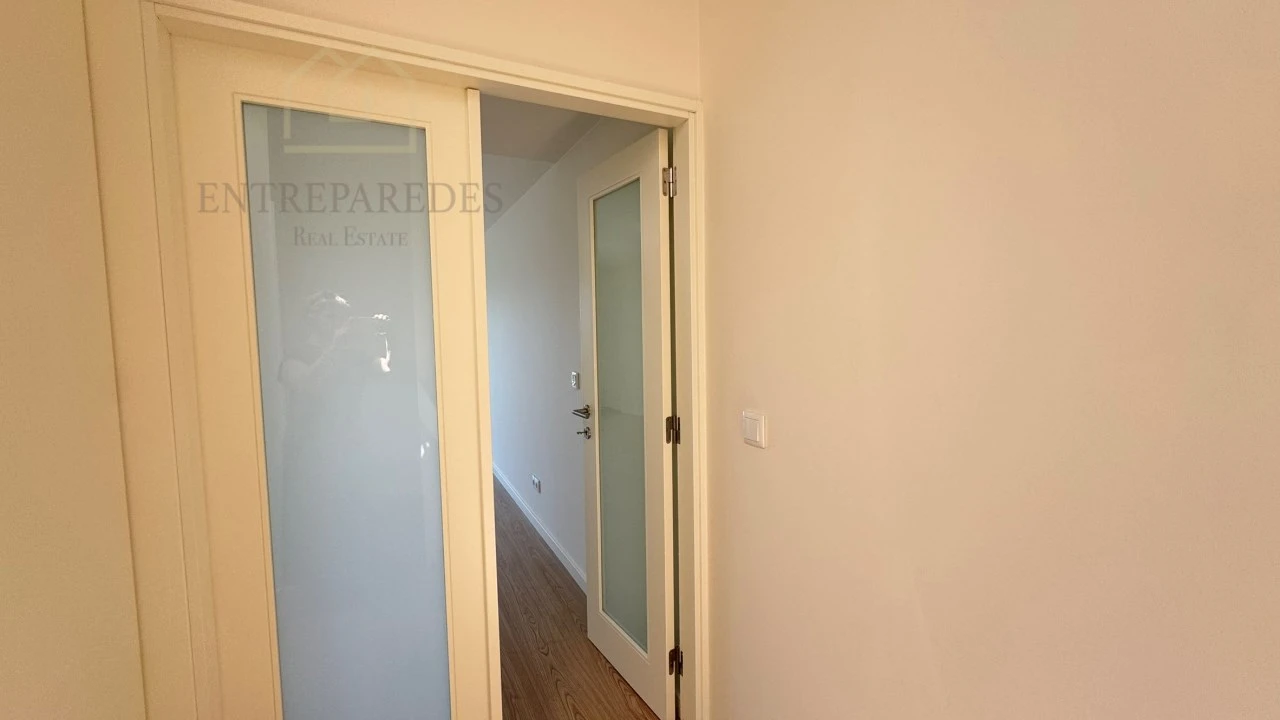 Apartamento T2 para Venda em Cedofeita, Santo Ildefonso, Sé, Miragaia, São Nicolau e Vitória Foto 18