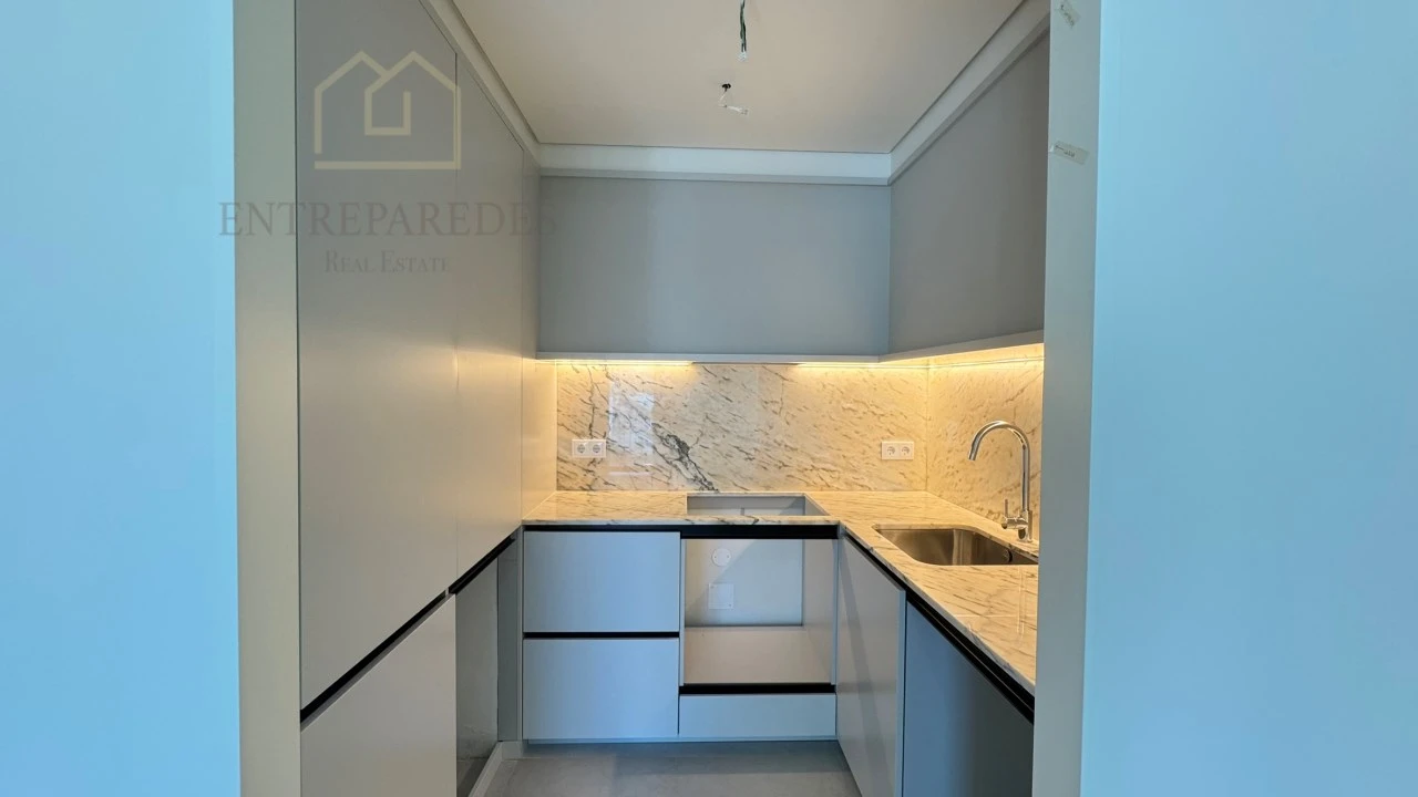 Apartamento T2 para Venda em Cedofeita, Santo Ildefonso, Sé, Miragaia, São Nicolau e Vitória Foto 22