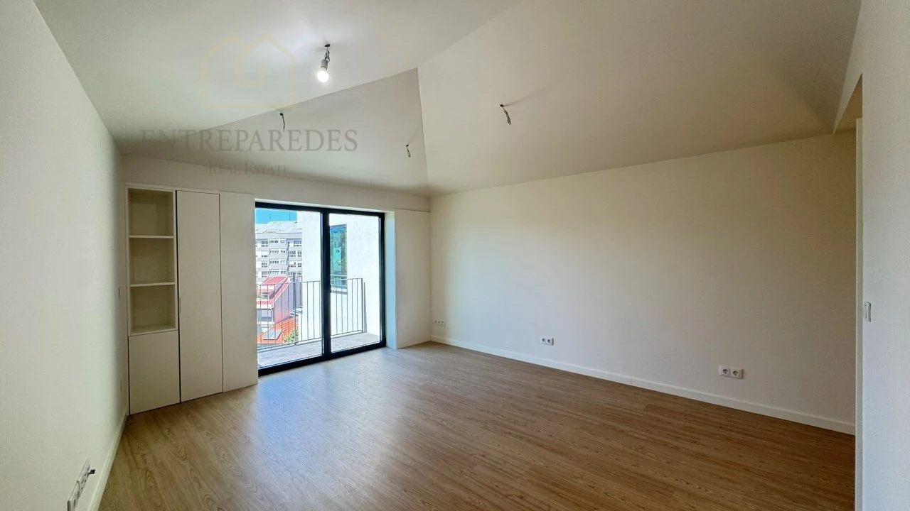 Apartamento T2 para Venda em Cedofeita, Santo Ildefonso, Sé, Miragaia, São Nicolau e Vitória Foto 24