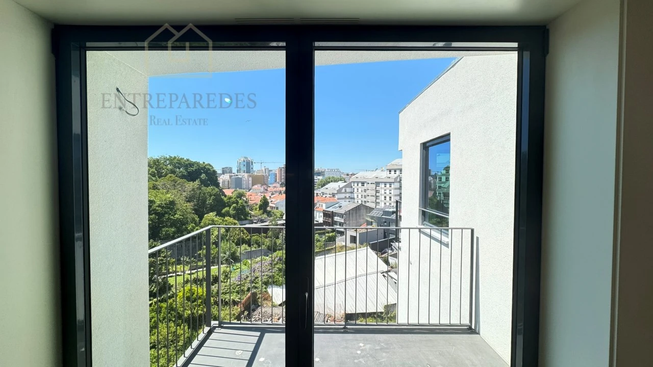 Apartamento T2 para Venda em Cedofeita, Santo Ildefonso, Sé, Miragaia, São Nicolau e Vitória Foto 25