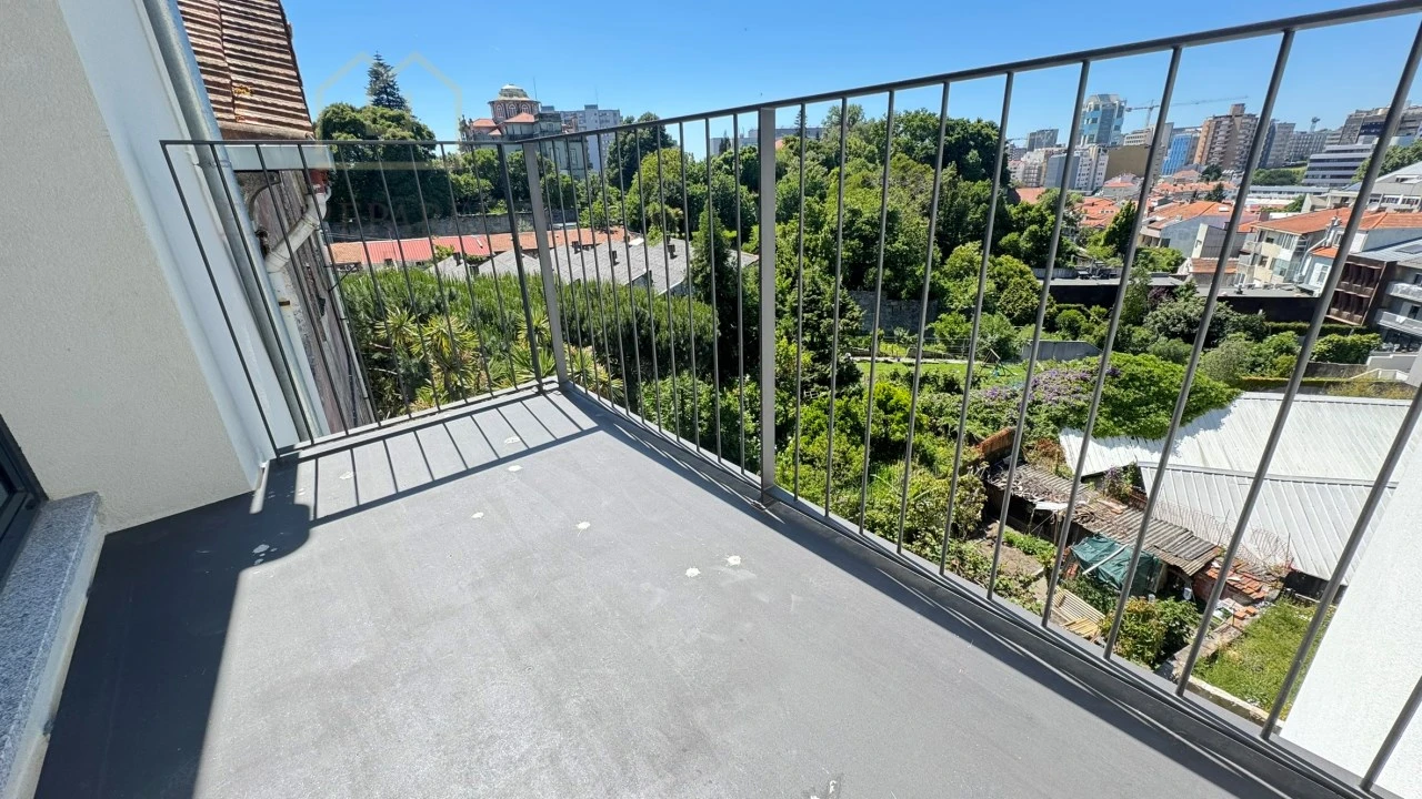 Apartamento T2 para Venda em Cedofeita, Santo Ildefonso, Sé, Miragaia, São Nicolau e Vitória Foto 28