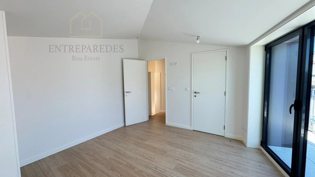 Apartamento T2 para Venda em Cedofeita, Santo Ildefonso, Sé, Miragaia, São Nicolau e Vitória Foto 32