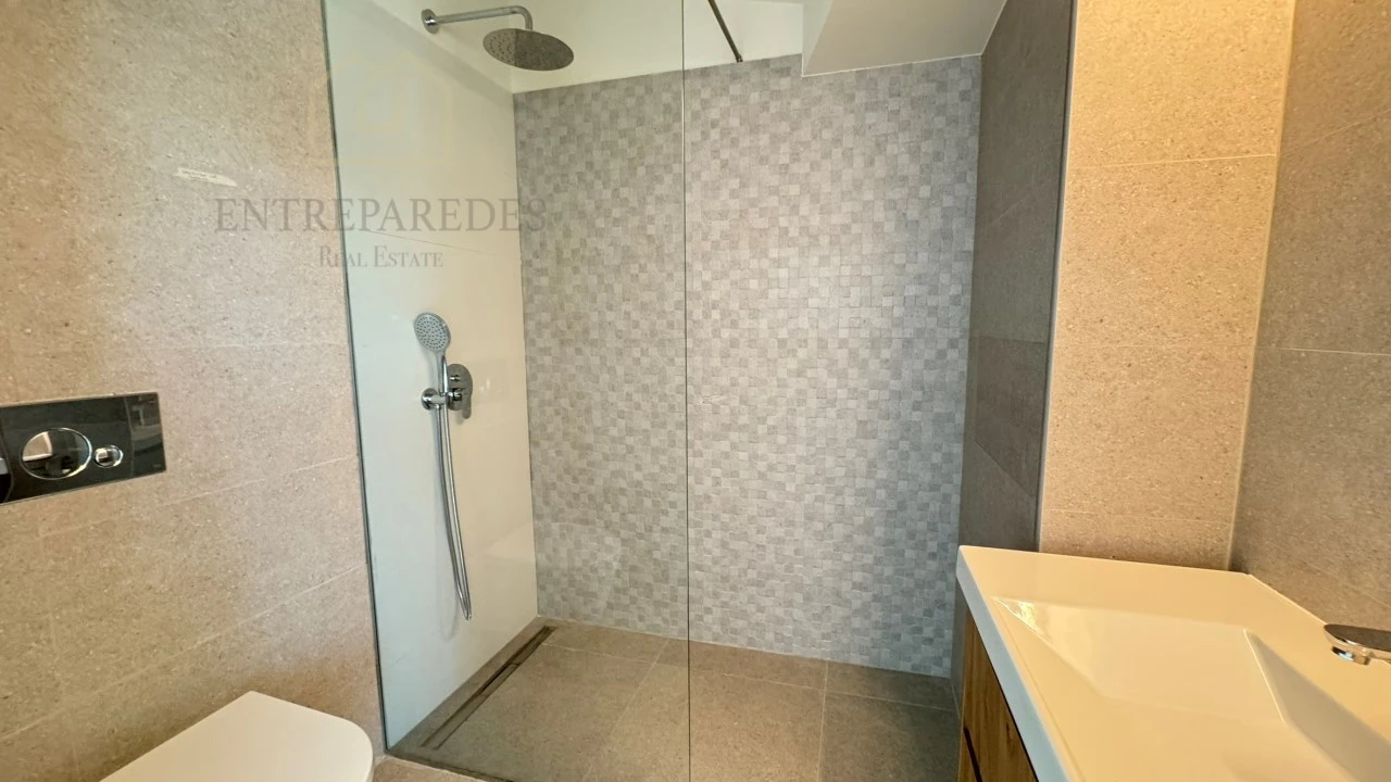 Apartamento T2 para Venda em Cedofeita, Santo Ildefonso, Sé, Miragaia, São Nicolau e Vitória Foto 36