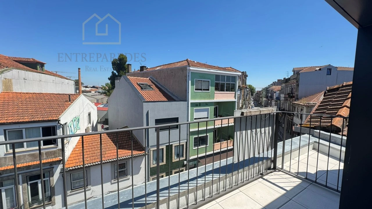 Apartamento T2 para Venda em Cedofeita, Santo Ildefonso, Sé, Miragaia, São Nicolau e Vitória Foto 37