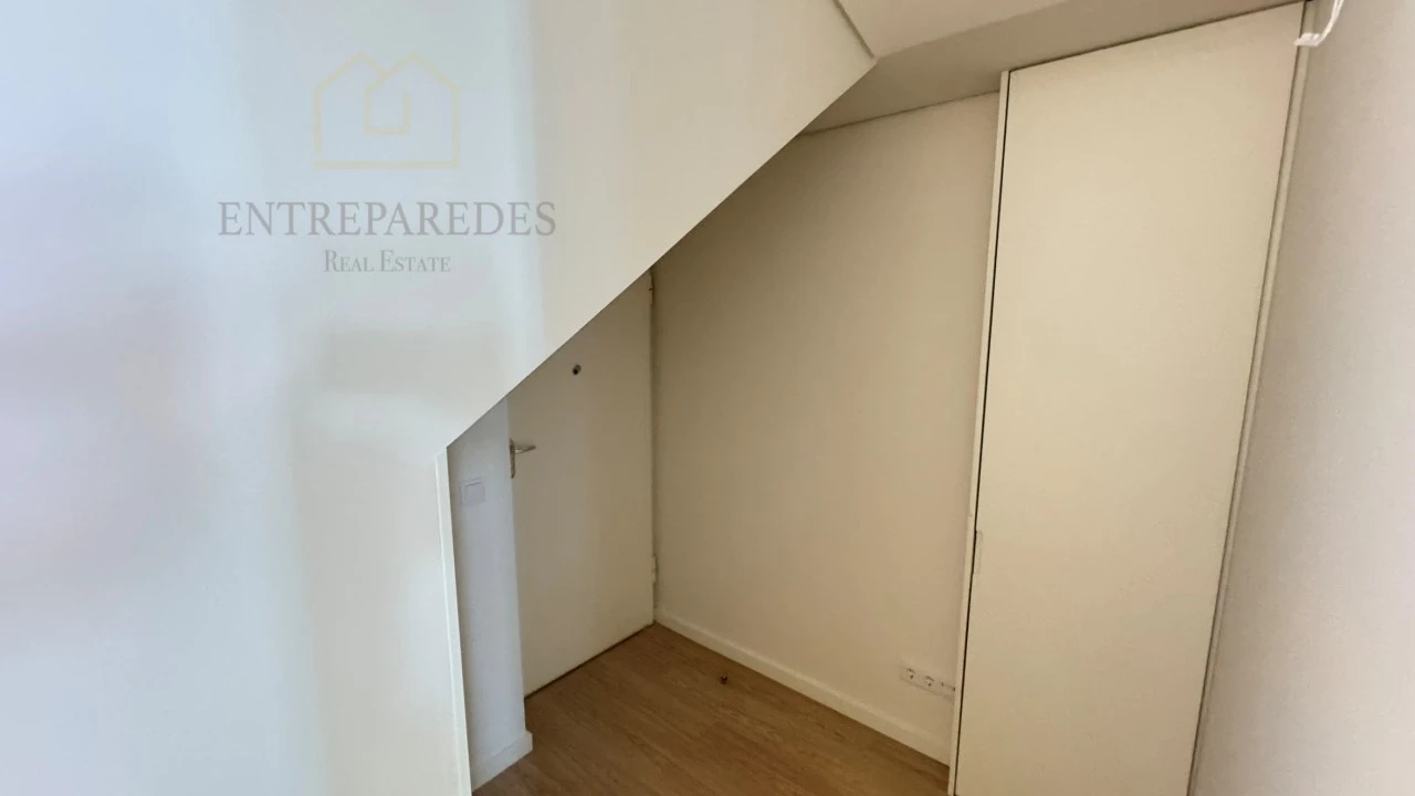 Apartamento T2 para Venda em Cedofeita, Santo Ildefonso, Sé, Miragaia, São Nicolau e Vitória Foto 40