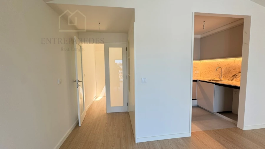 Apartamento T2 para Venda em Cedofeita, Santo Ildefonso, Sé, Miragaia, São Nicolau e Vitória Foto 29