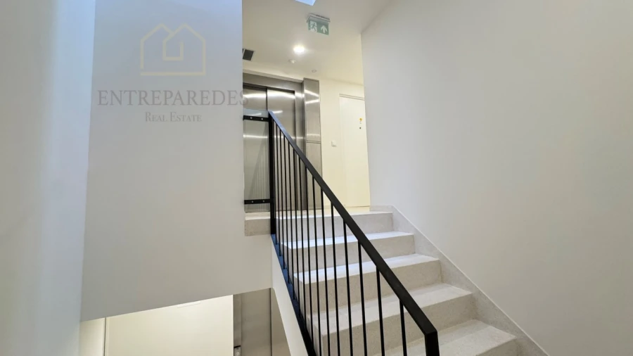 Apartamento T2 para Venda em Cedofeita, Santo Ildefonso, Sé, Miragaia, São Nicolau e Vitória Foto 42