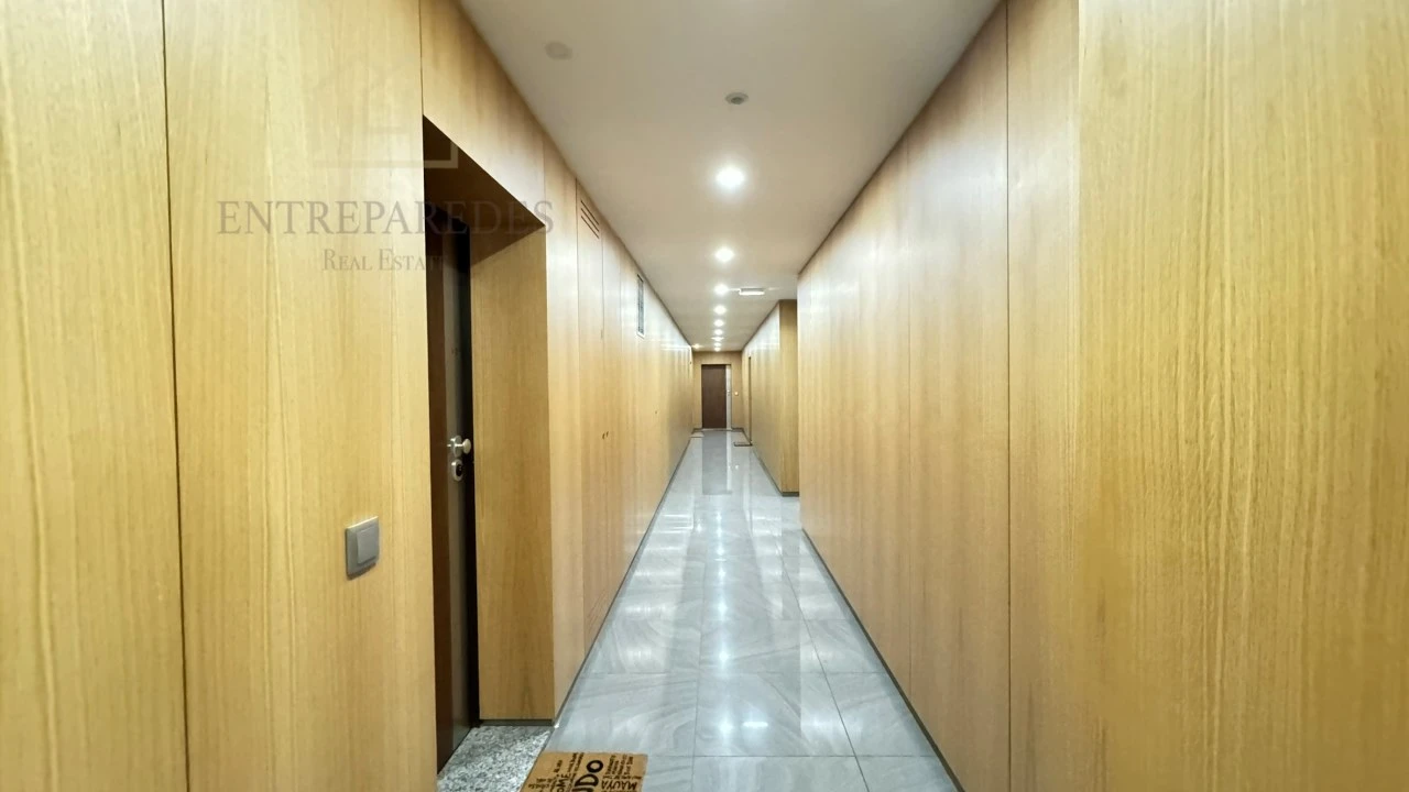 Apartamento T3 para Venda em Ramalde Foto 3