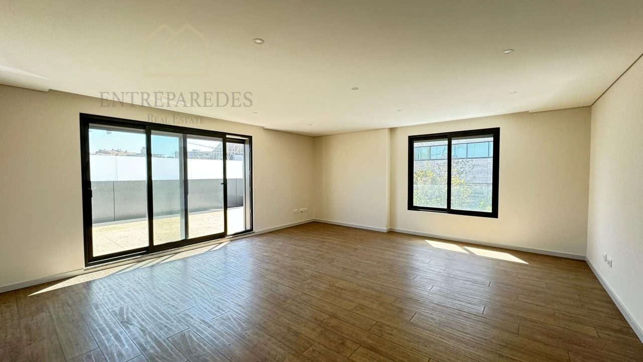 Apartamento T3 para Venda em Ramalde Foto 2