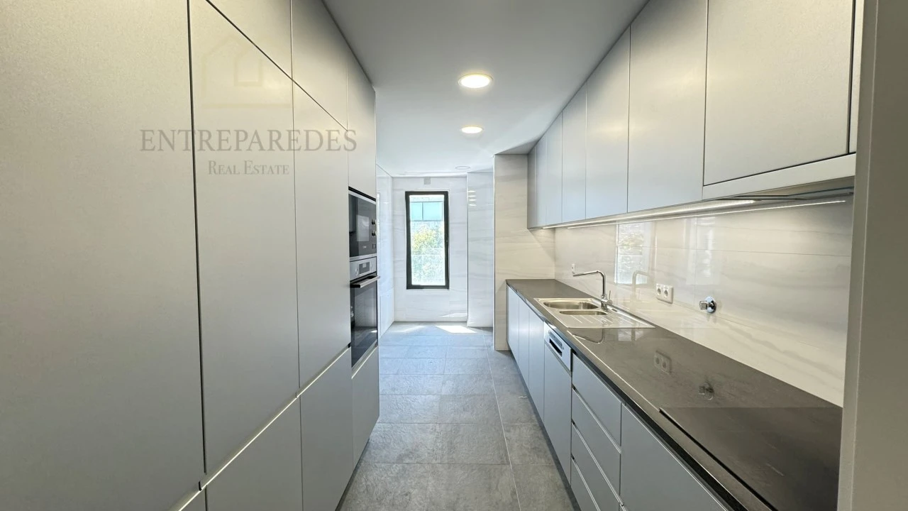 Apartamento T3 para Venda em Ramalde Foto 8