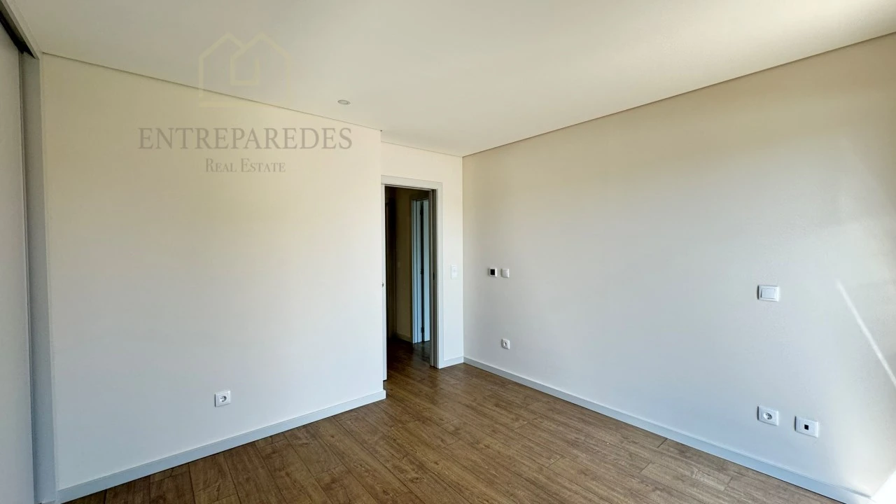 Apartamento T3 para Venda em Ramalde Foto 16