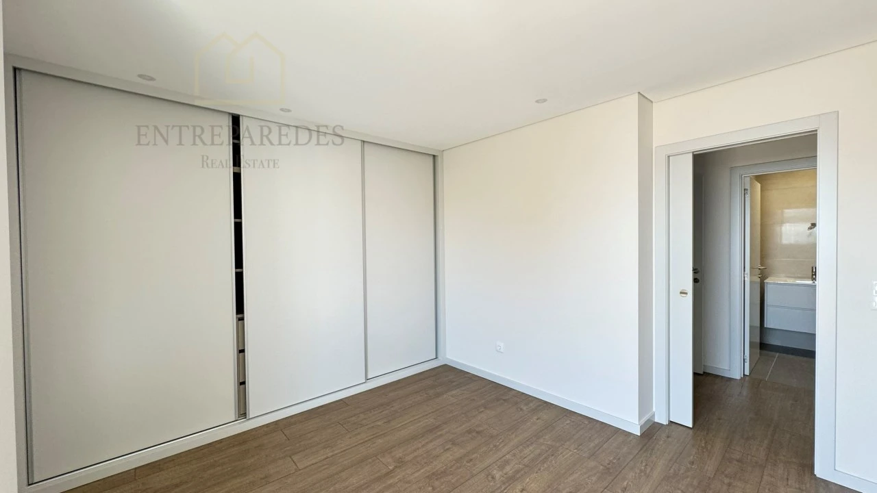 Apartamento T3 para Venda em Ramalde Foto 17