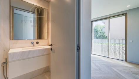 Apartamento T3 para Venda em Aldoar, Foz do Douro e Nevogilde