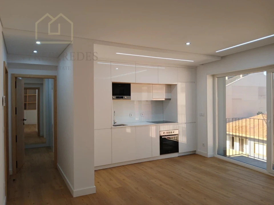 Apartamento T1 para Venda em Cedofeita, Santo Ildefonso, Sé, Miragaia, São Nicolau e Vitória Foto 2