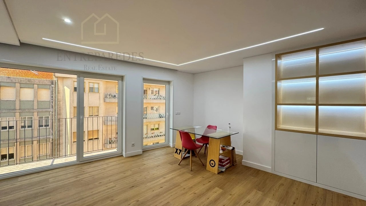 Apartamento T1 para Venda em Cedofeita, Santo Ildefonso, Sé, Miragaia, São Nicolau e Vitória Foto 6