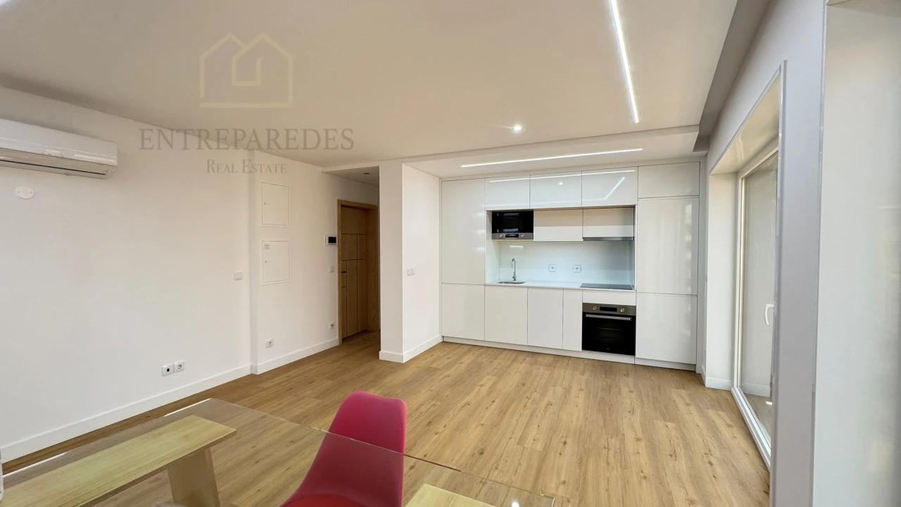 Apartamento T1 para Venda em Cedofeita, Santo Ildefonso, Sé, Miragaia, São Nicolau e Vitória Foto 7