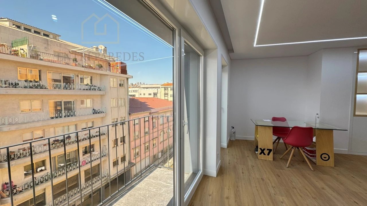 Apartamento T1 para Venda em Cedofeita, Santo Ildefonso, Sé, Miragaia, São Nicolau e Vitória Foto 9