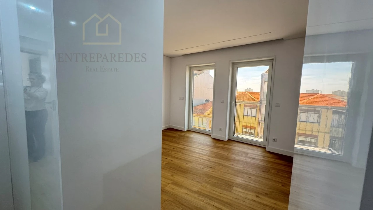 Apartamento T1 para Venda em Cedofeita, Santo Ildefonso, Sé, Miragaia, São Nicolau e Vitória Foto 10