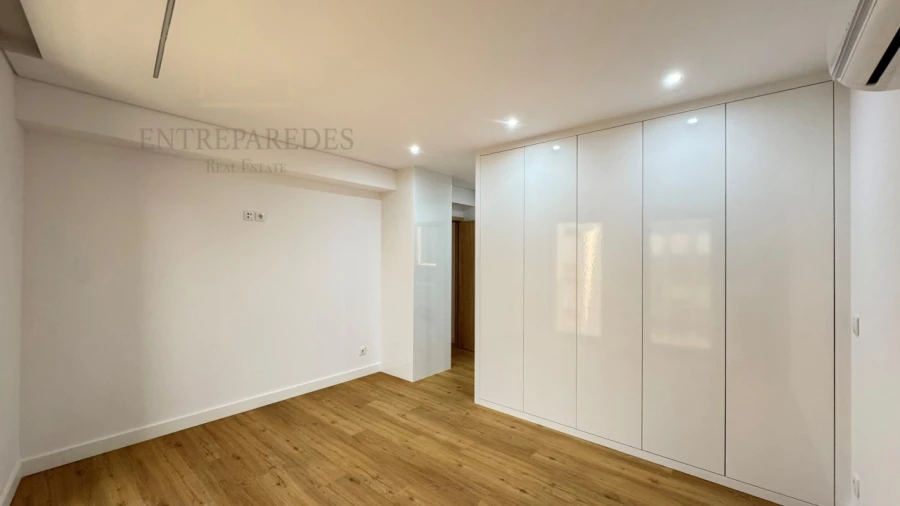 Apartamento T1 para Venda em Cedofeita, Santo Ildefonso, Sé, Miragaia, São Nicolau e Vitória Foto 13