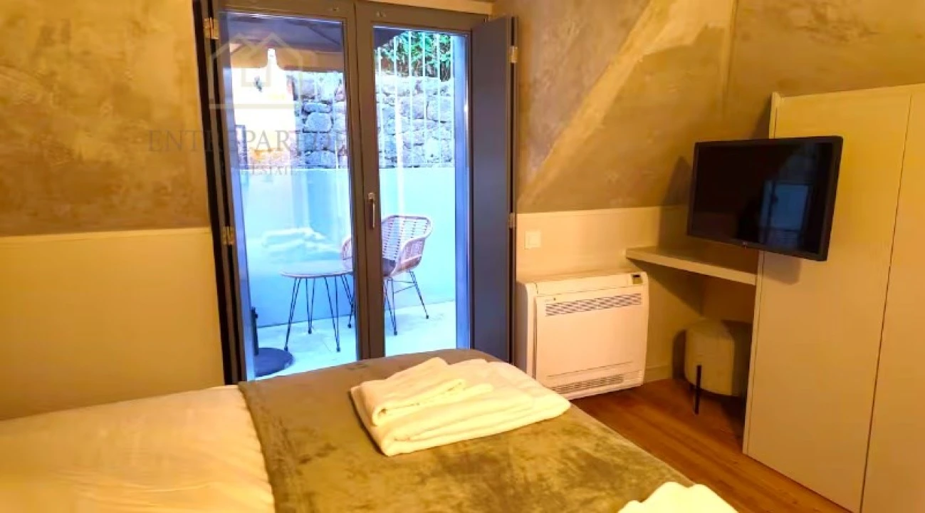 Apartamento T2 para Venda em Cedofeita, Santo Ildefonso, Sé, Miragaia, São Nicolau e Vitória Foto 7