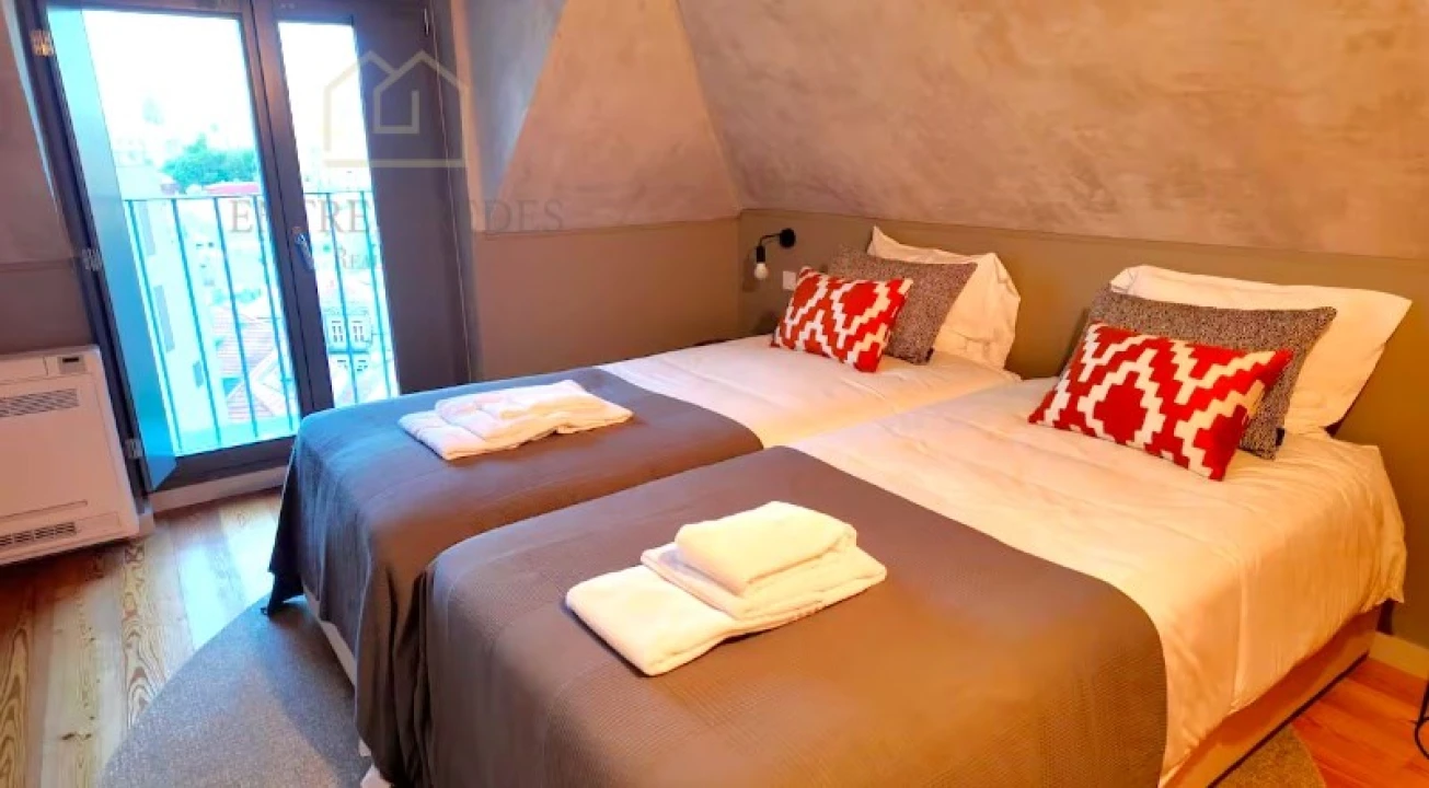 Apartamento T2 para Venda em Cedofeita, Santo Ildefonso, Sé, Miragaia, São Nicolau e Vitória Foto 3