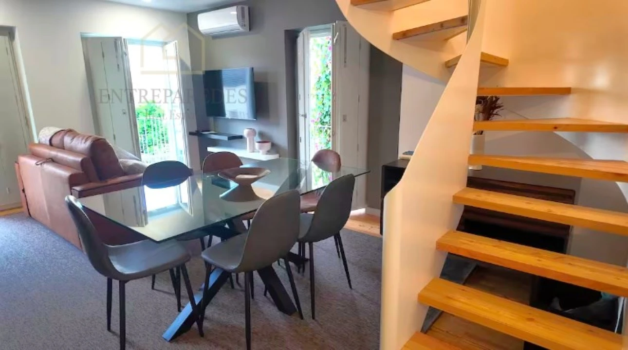 Apartamento T2 para Venda em Cedofeita, Santo Ildefonso, Sé, Miragaia, São Nicolau e Vitória Foto 4
