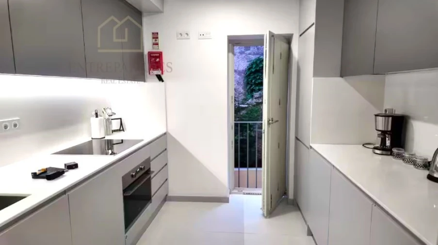 Apartamento T2 para Venda em Cedofeita, Santo Ildefonso, Sé, Miragaia, São Nicolau e Vitória Foto 8