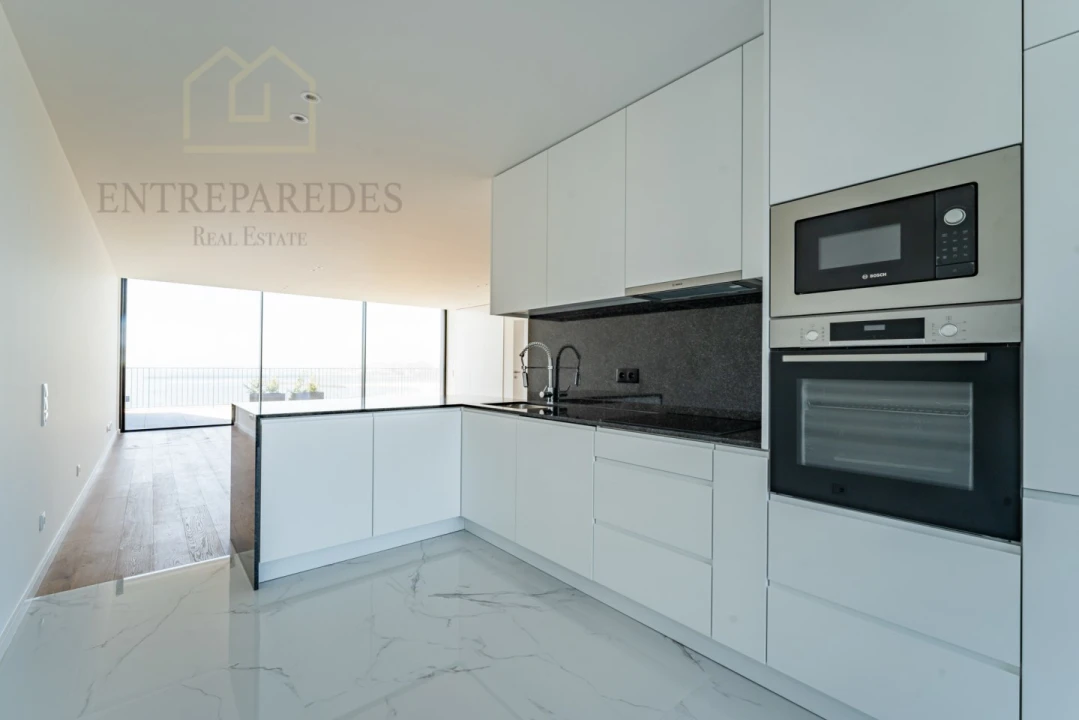 Apartamento T4 para Venda em Canidelo Foto 2