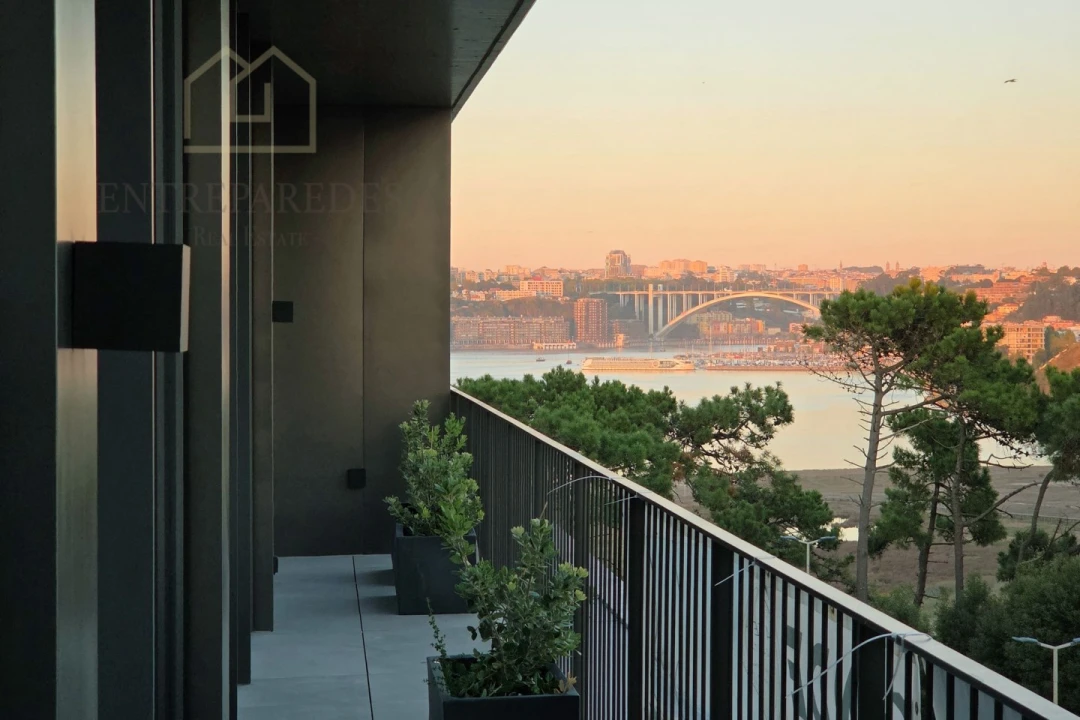 Apartamento T4 para Venda em Canidelo Foto 6