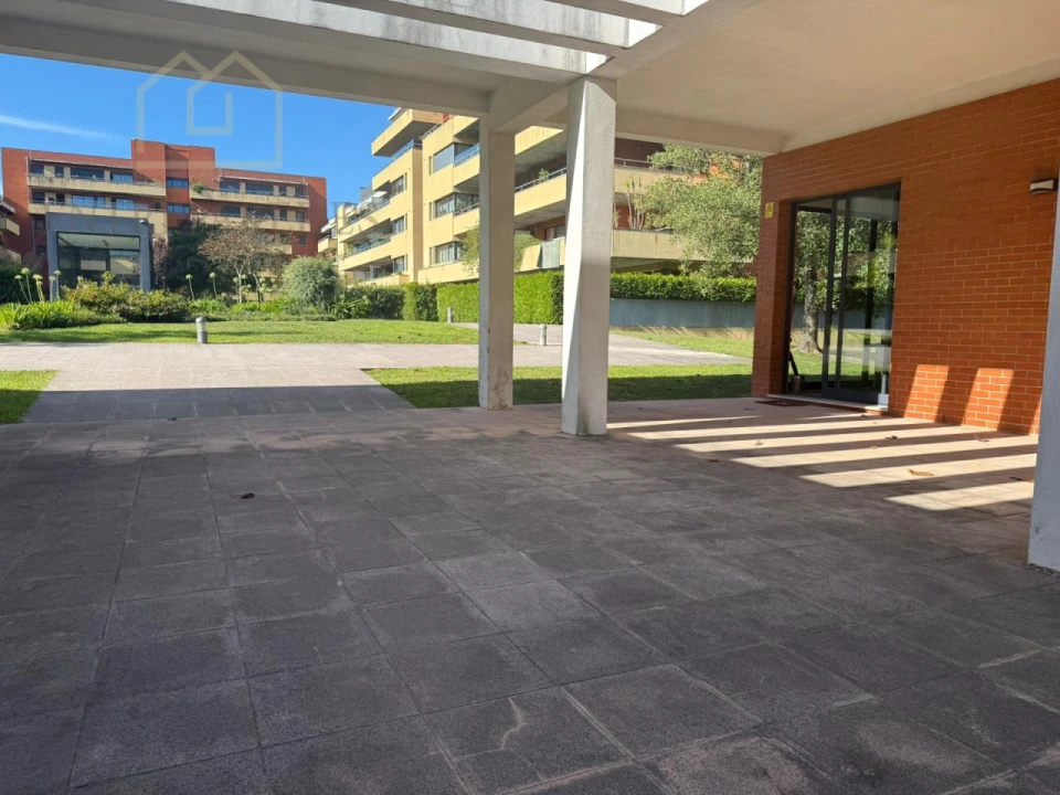 Apartamento T6 para Venda em Paranhos Foto 43