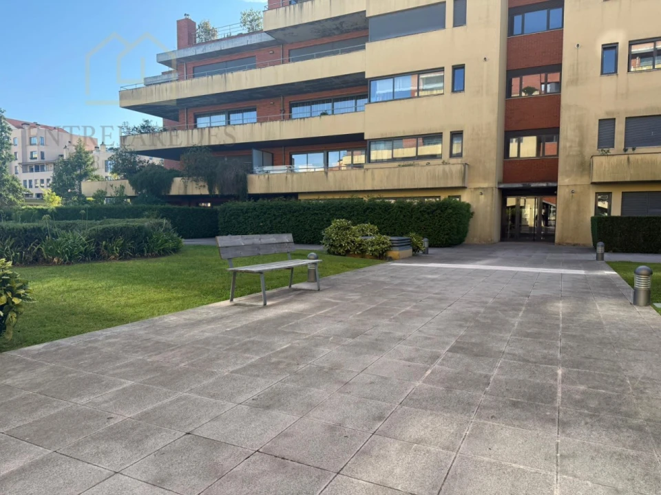 Apartamento T6 para Venda em Paranhos Foto 42