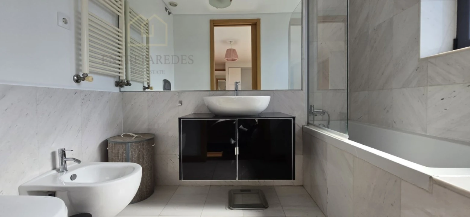 Apartamento T6 para Venda em Paranhos Foto 29