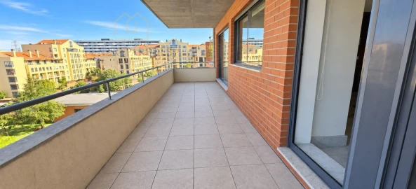 Apartamento T6 para Venda em Paranhos