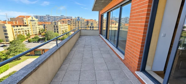 Apartamento T6 para Venda em Paranhos