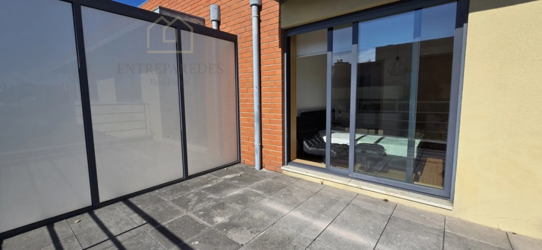 Apartamento T6 para Venda em Paranhos Foto 22