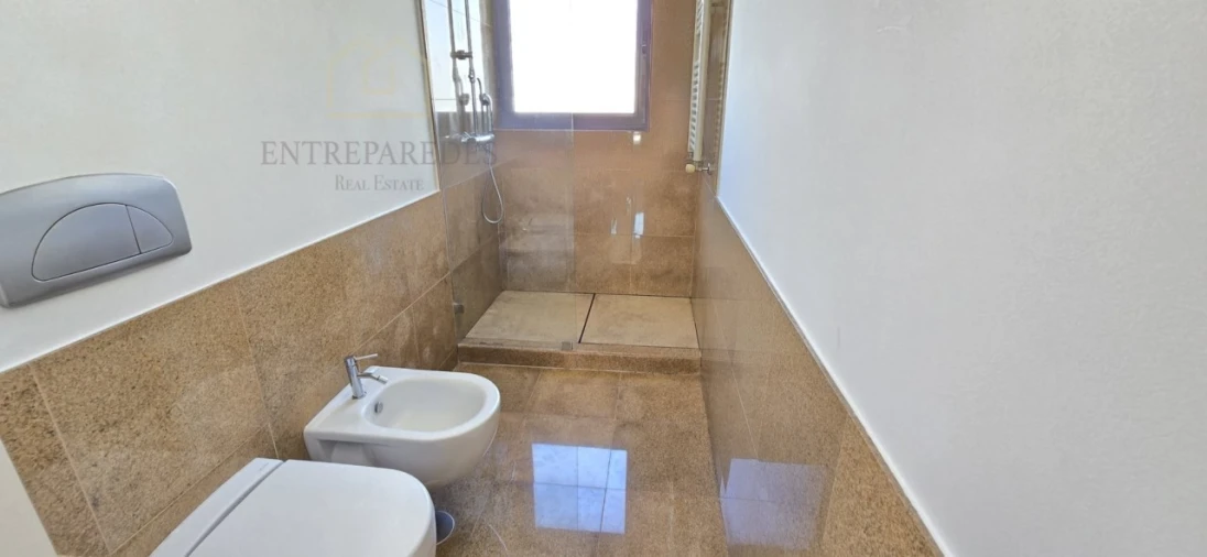 Apartamento T6 para Venda em Paranhos Foto 25